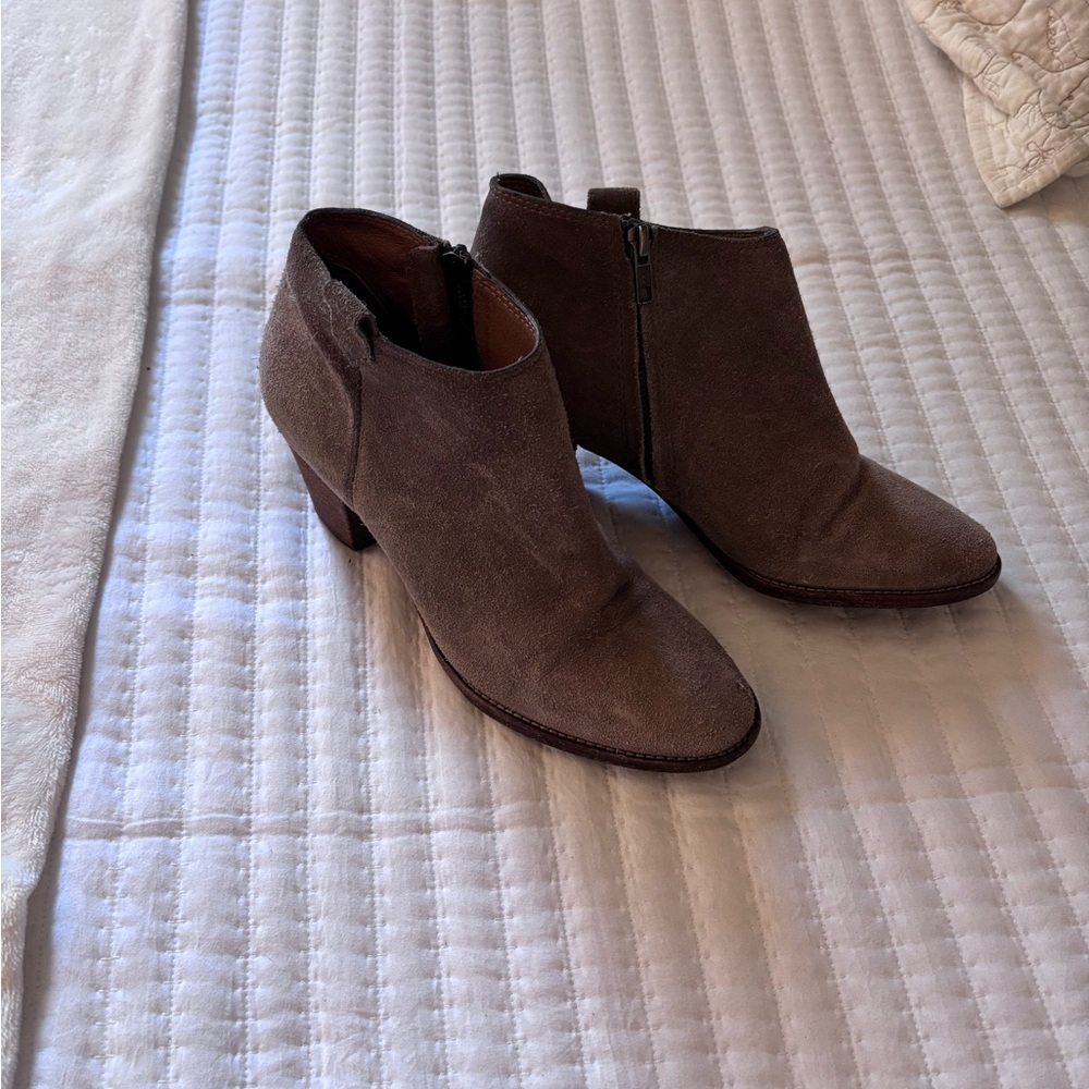 : : MADEWELL Tan Suede Leather Ankle Boots : : - Picture 4 of 15